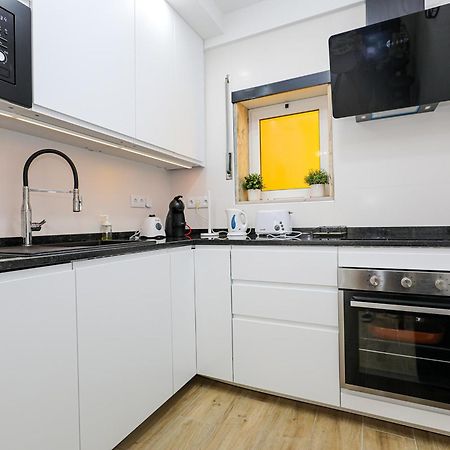 B11 - Beach Way Apartment Lagos Bagian luar foto