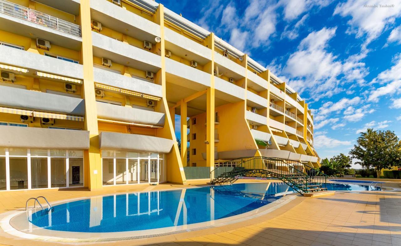 B11 - Beach Way Apartment Lagos Bagian luar foto