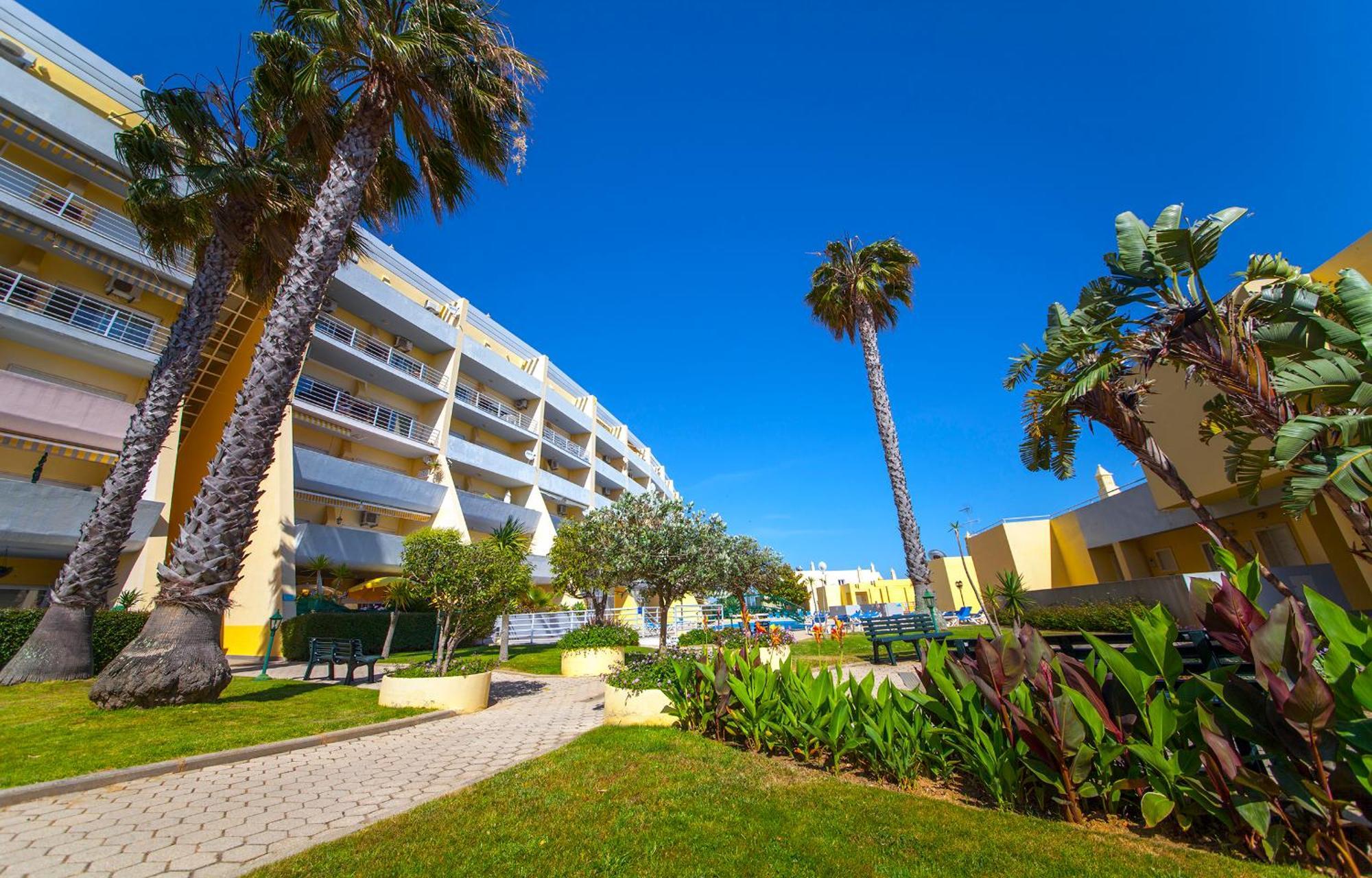 B11 - Beach Way Apartment Lagos Bagian luar foto